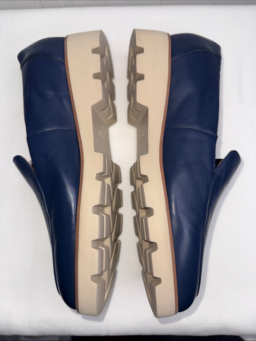 Vionic Kensley Navy Leather Loafers - Picture 4 of 8